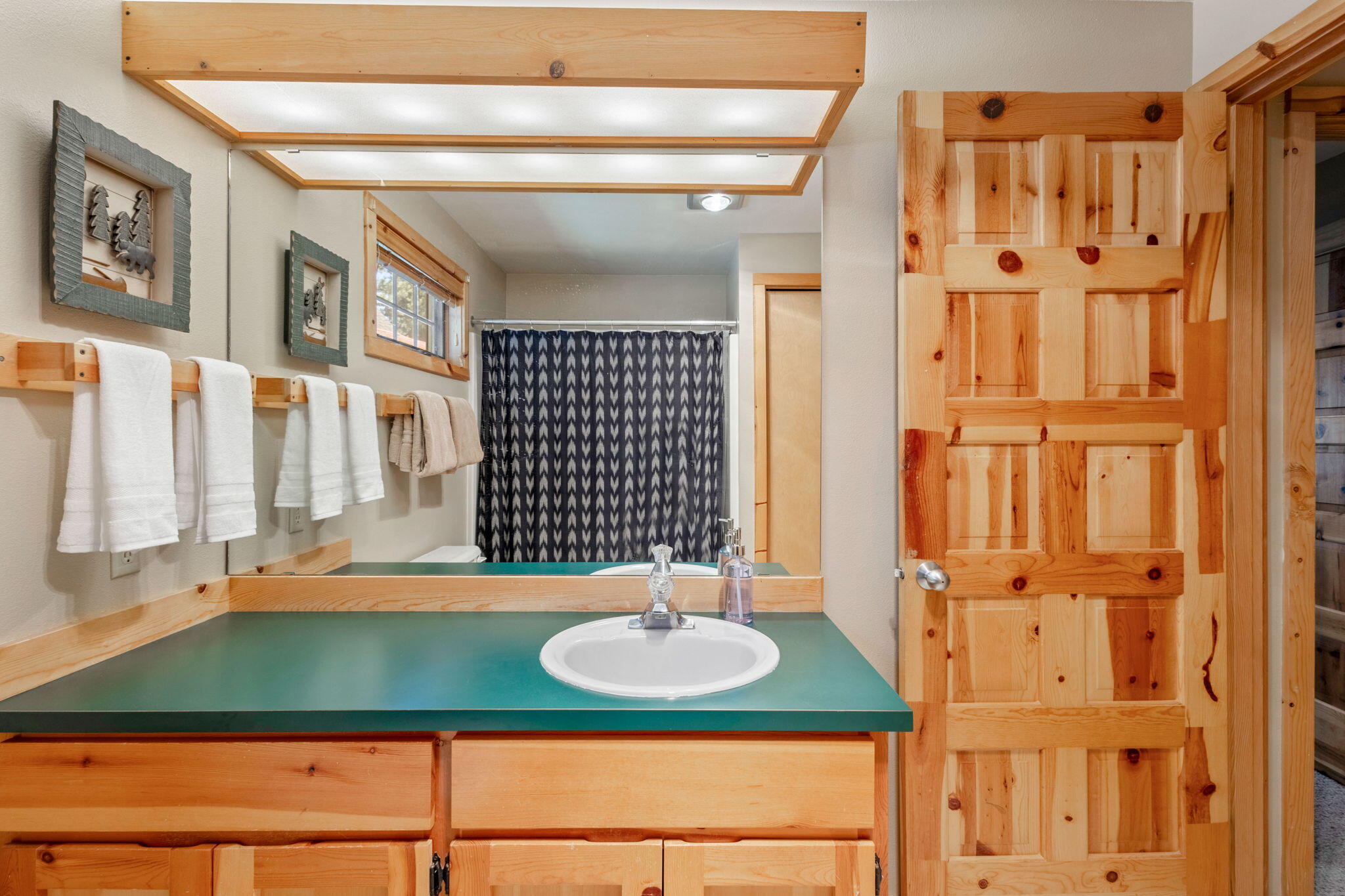 57536 Circle 4 Cabin Road, Unit 3 Sunriver, OR 97707 - Photo 19 of 30 19-web-or-mls-19