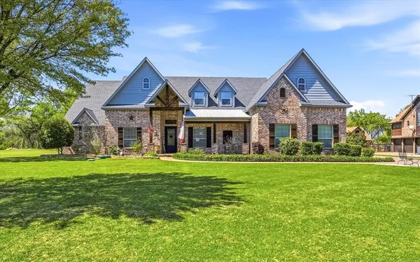 $950,000 | 657 Hidden Lakes Boulevard, Gunter, TX 75058