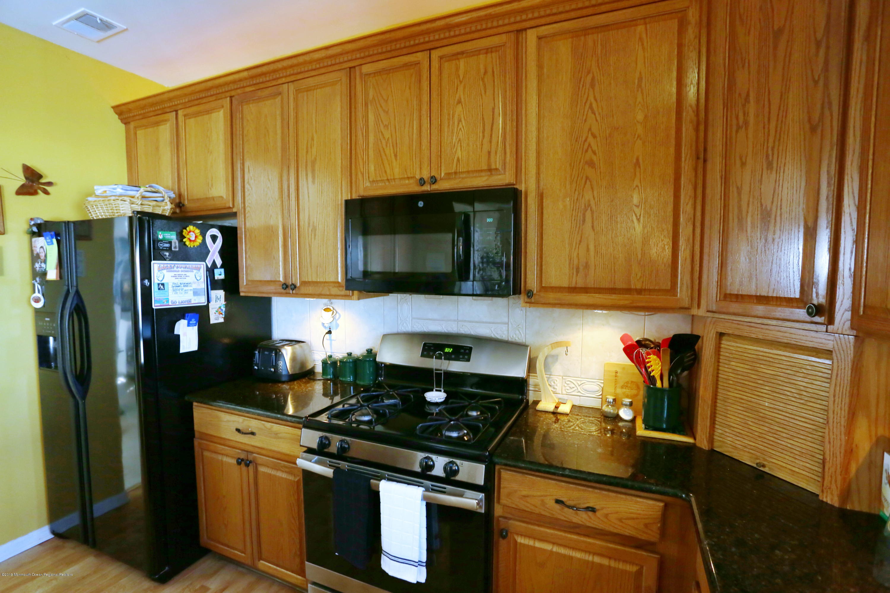 1712 Key West Road Forked River, NJ 08731 - Photo 11 of 55 Kitchen -stove