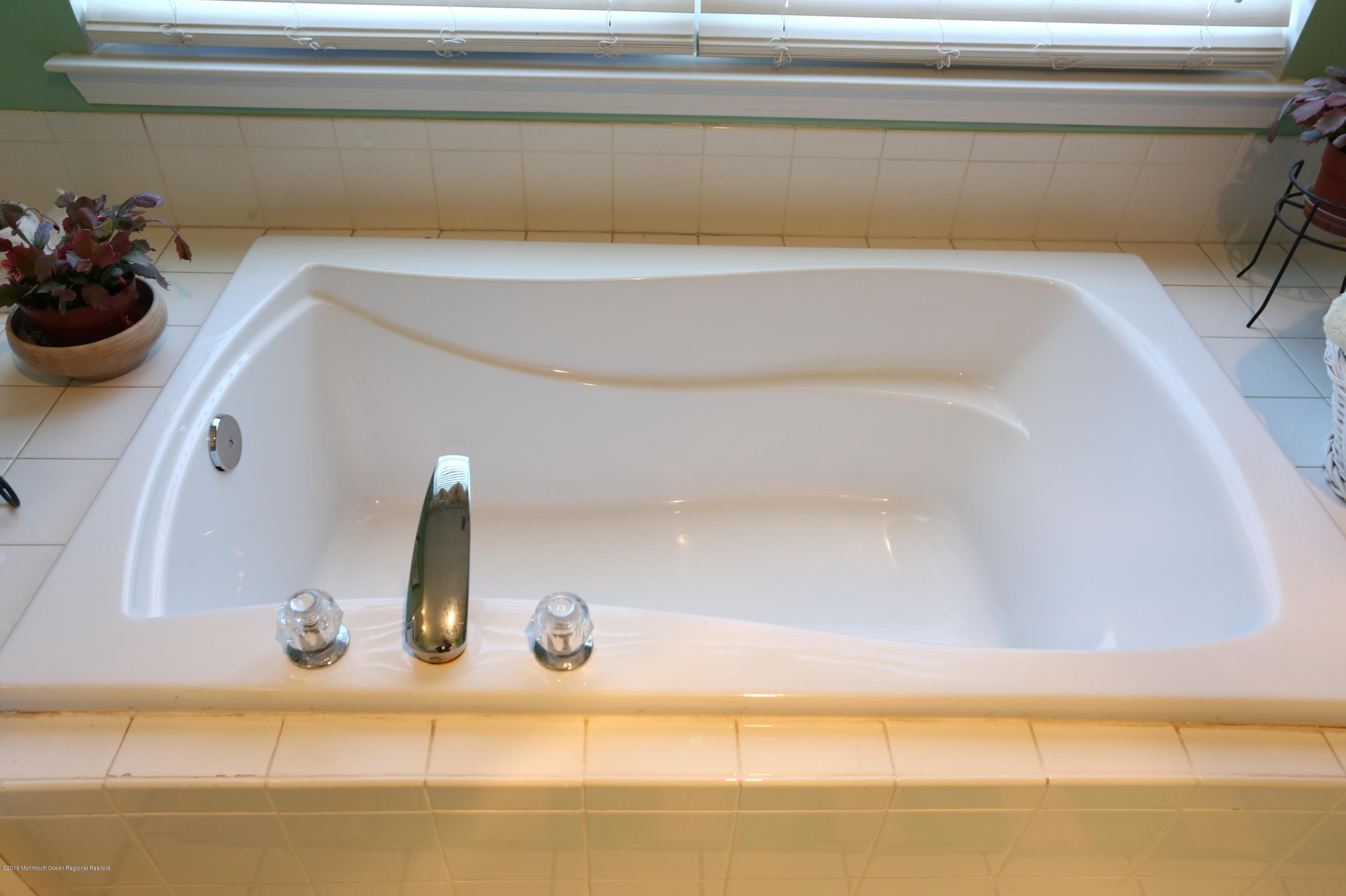 1712 Key West Road Forked River, NJ 08731 - Photo 34 of 55 Jaquzzi tub