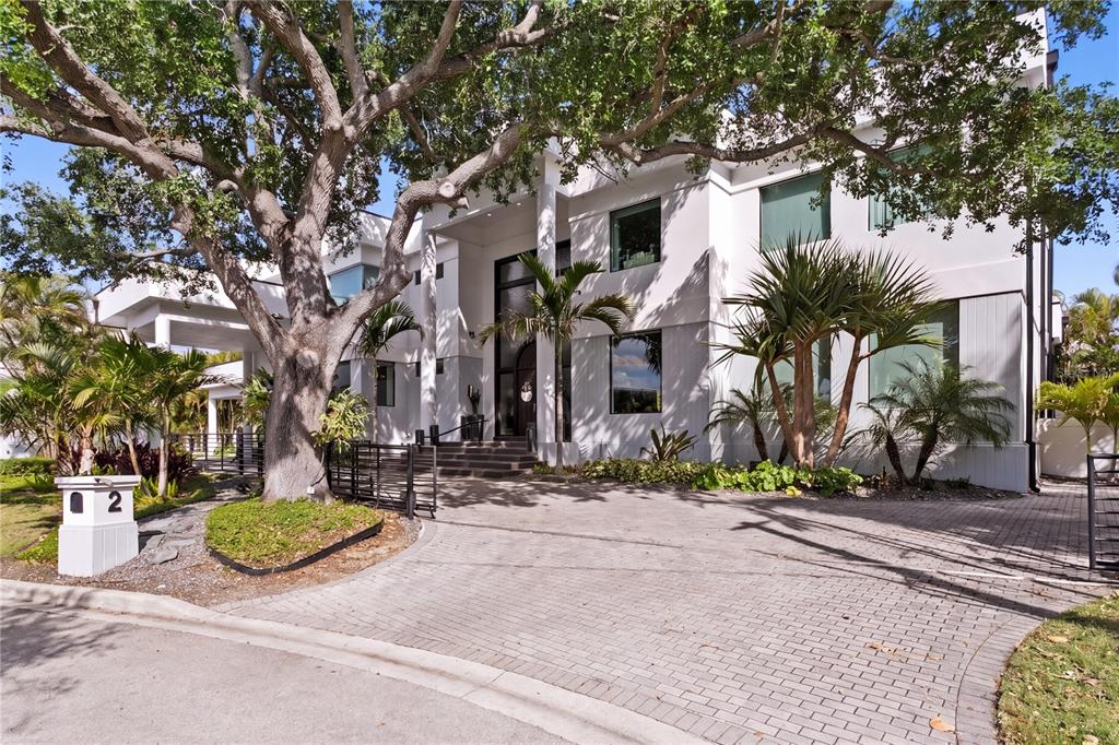 2 Sandpiper Road Tampa, FL 33609 - Photo 2 of 87