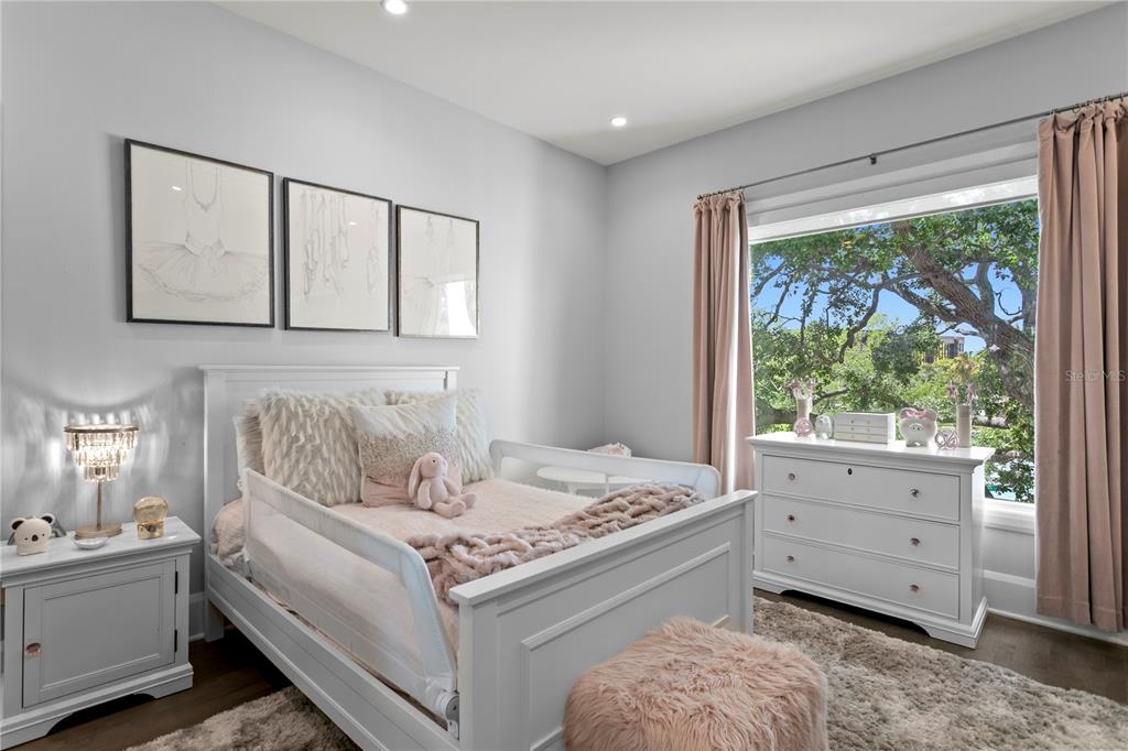 2 Sandpiper Road Tampa, FL 33609 - Photo 65 of 87