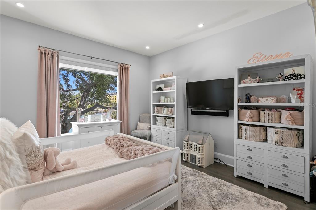 2 Sandpiper Road Tampa, FL 33609 - Photo 66 of 87