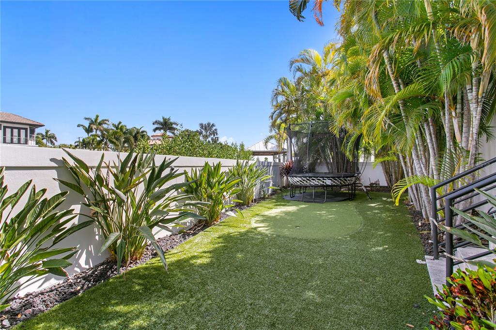 2 Sandpiper Road Tampa, FL 33609 - Photo 77 of 87