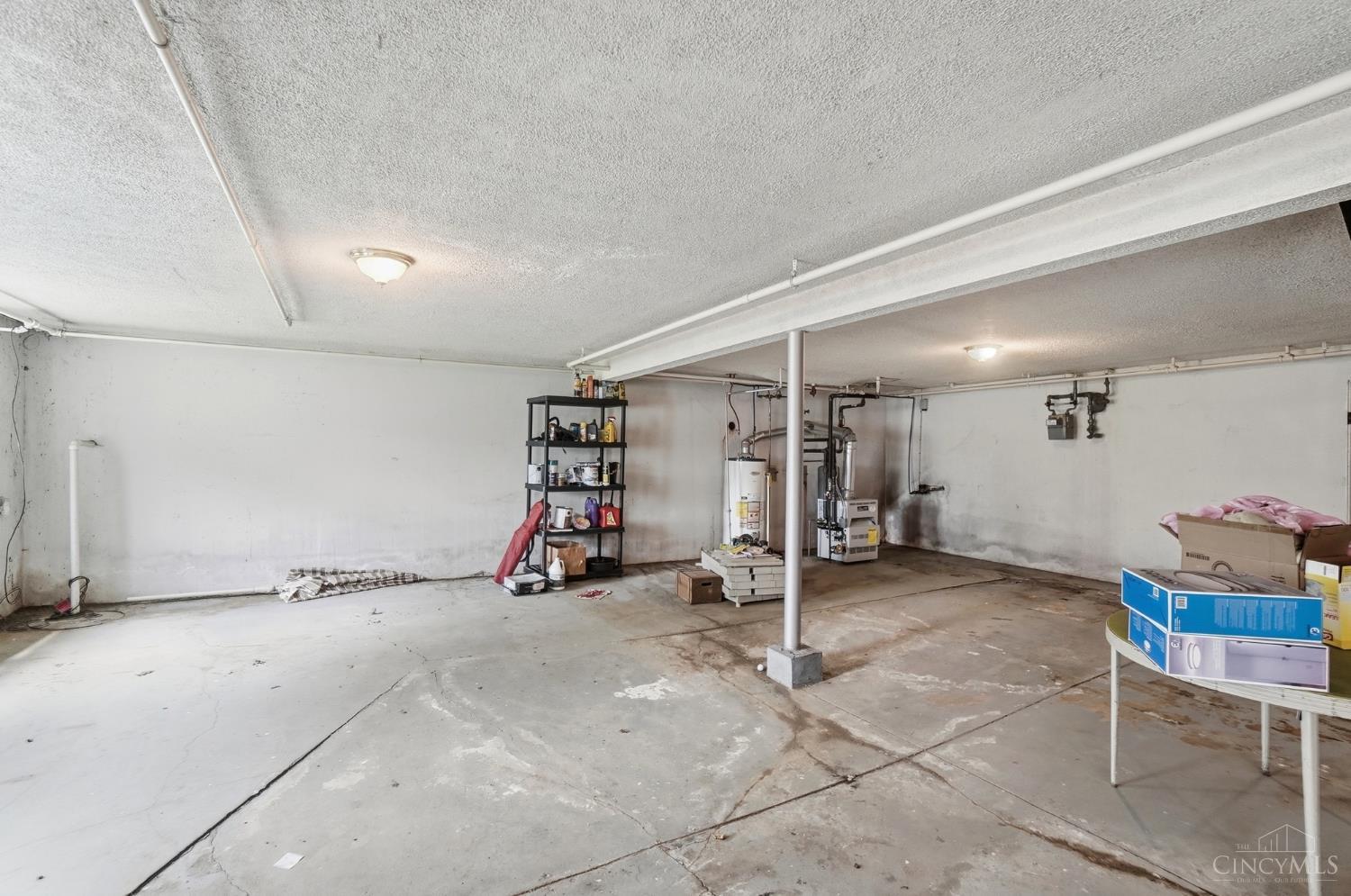 3671 Hubble Road Cincinnati, OH 45247 - Photo 31 of 36 Gallery Image 31