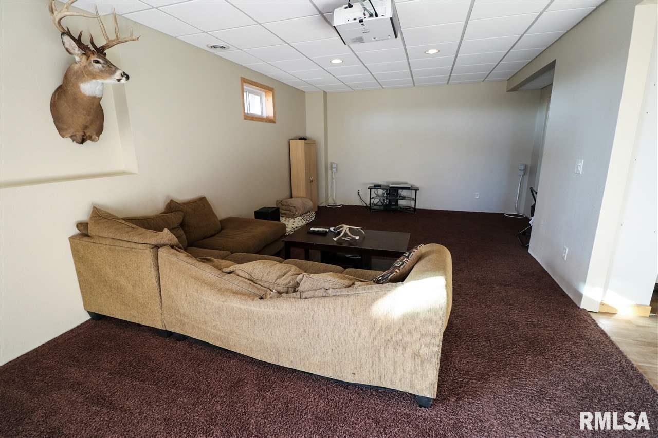 8502 Legion Hall Road Dunlap, IL 61525 - Photo 14 of 25 Gallery Image 14
