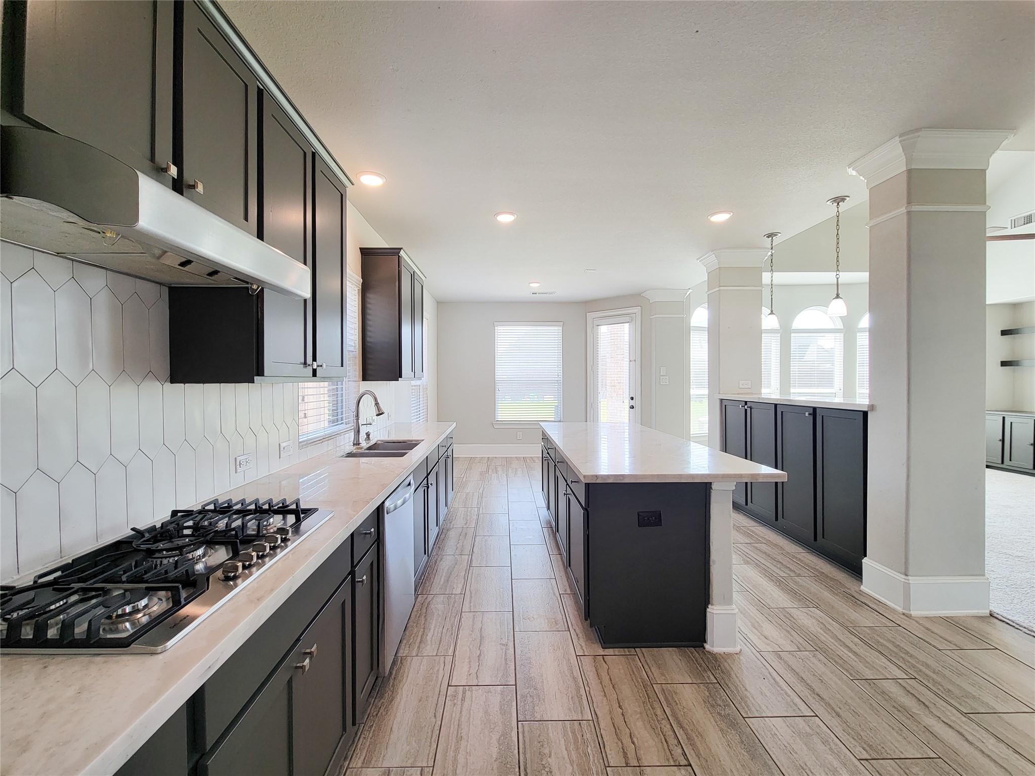 13426 Noble Landing Lane Rosharon, TX 77583 - Photo 5 of 26