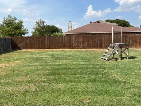 $2,100 | 2604 Sundance Drive, McKinney, TX 75071