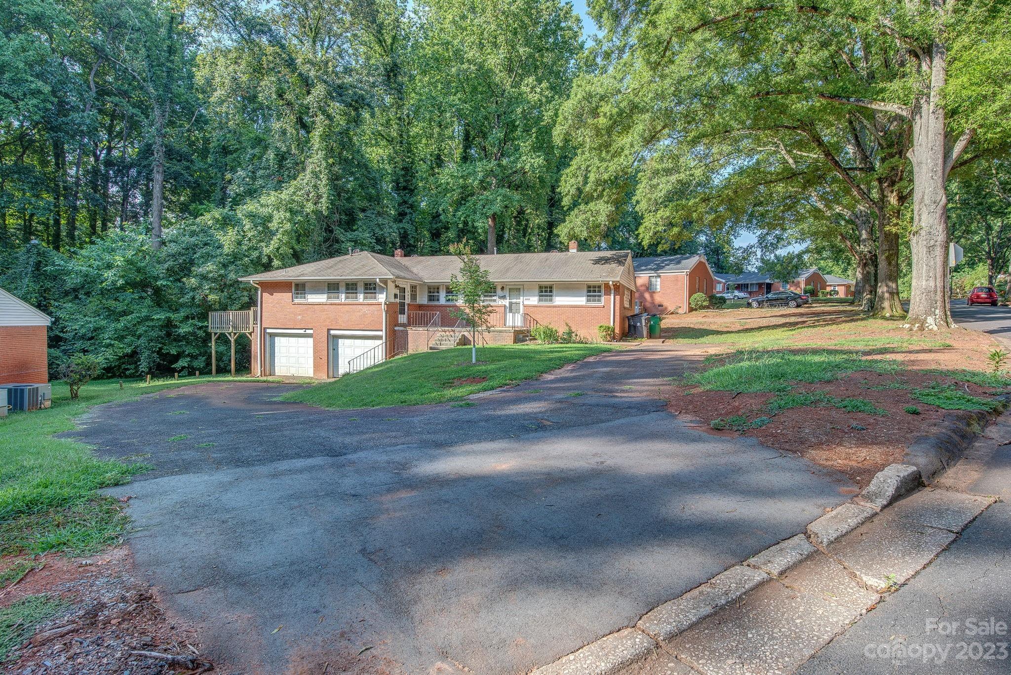 3001-3003 Minnesota Road Charlotte, NC 28208 - Photo 3 of 41 Gallery Image 3