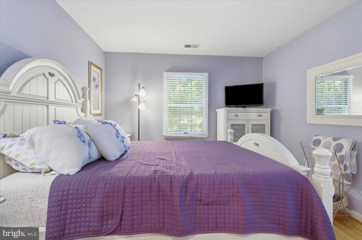 5803 Hall Street Burke, VA 22015 - Photo 48 of 77