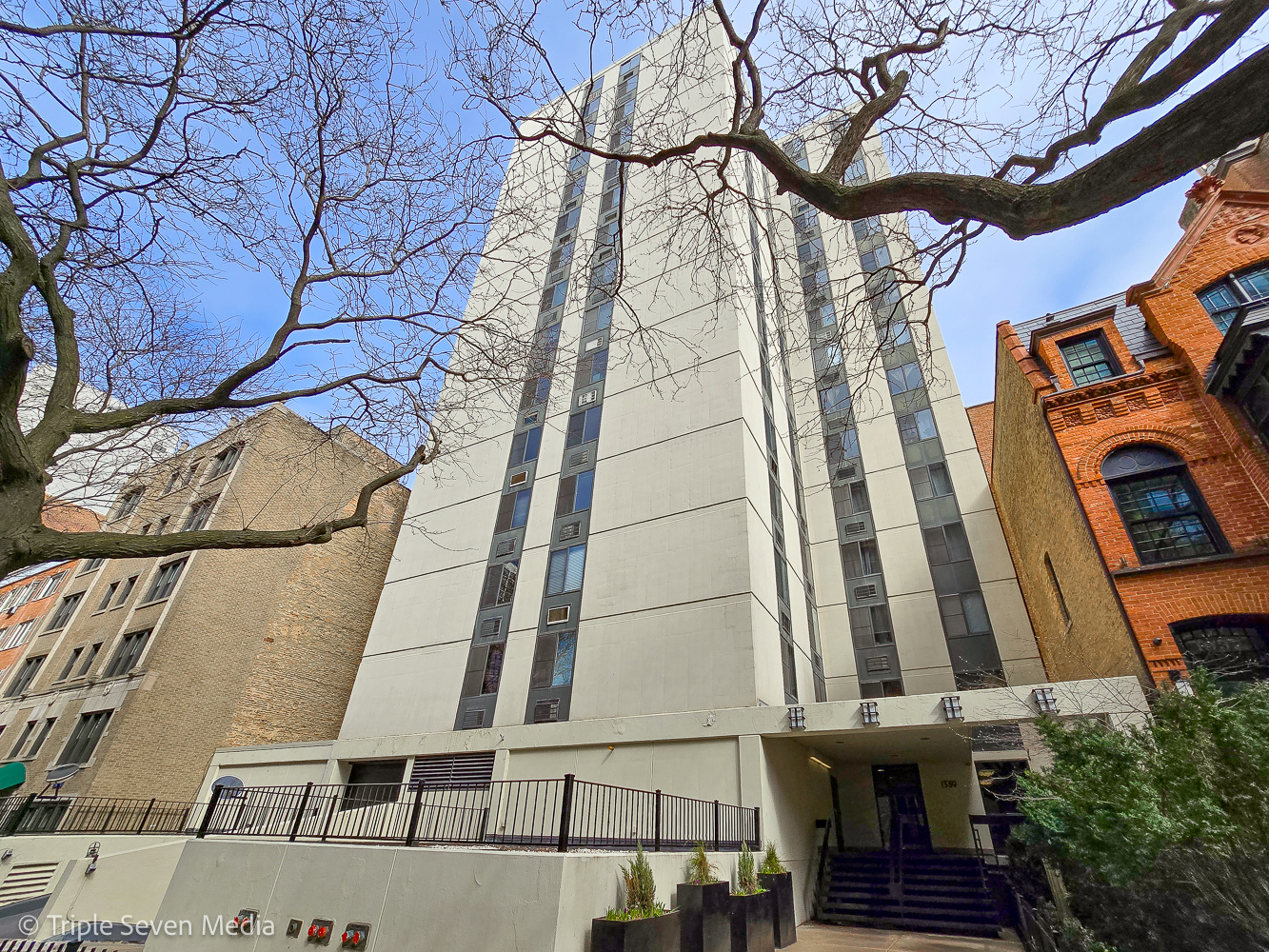 1339 North Dearborn St Unit 8H  