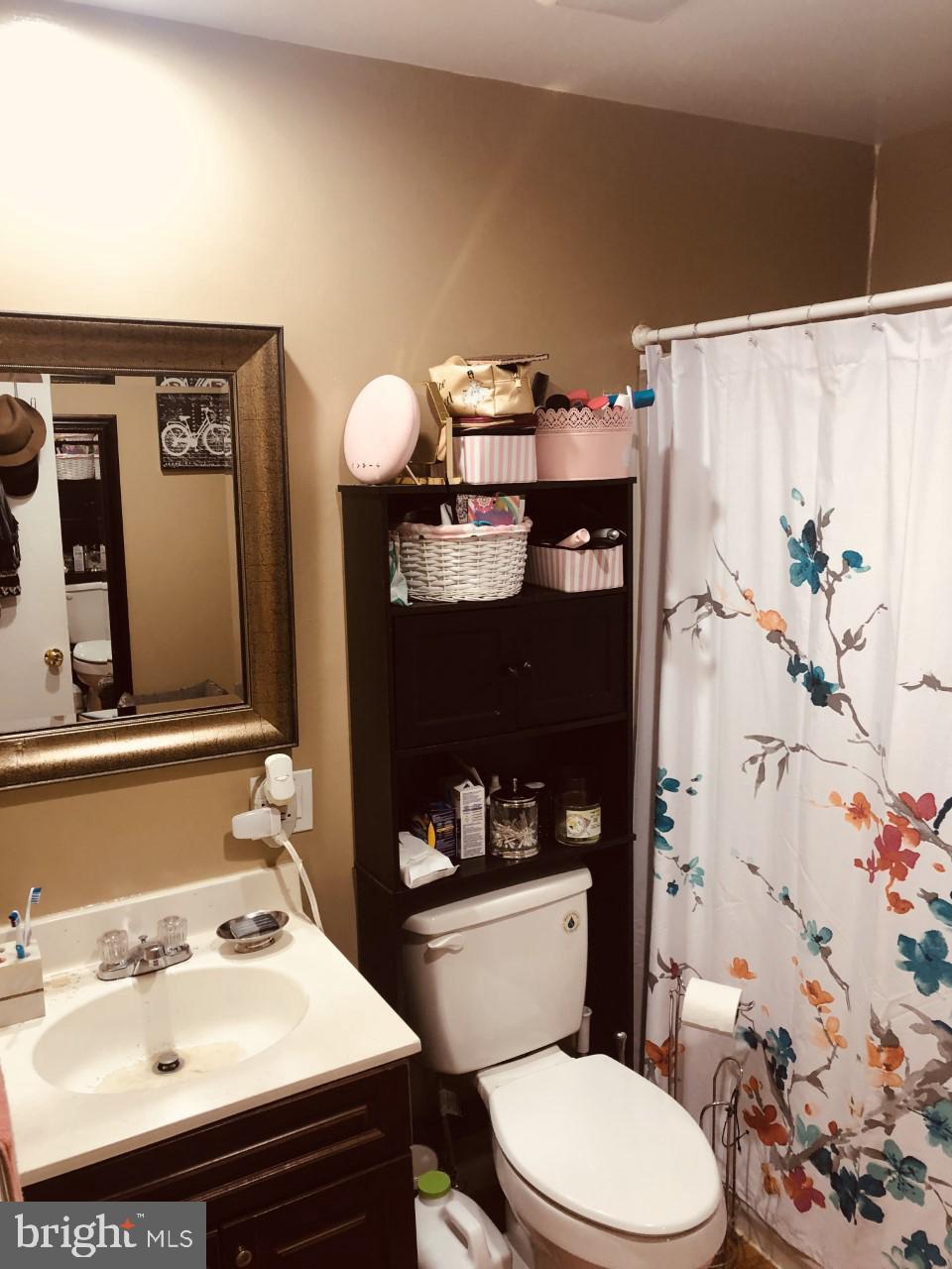 3915 Forge Drive Woodbridge, VA 22193 - Photo 17 of 29 BATHROOM