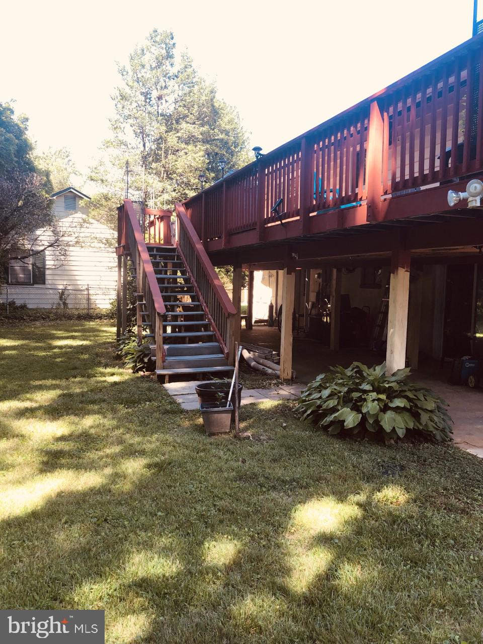 3915 Forge Drive Woodbridge, VA 22193 - Photo 26 of 29 REAR