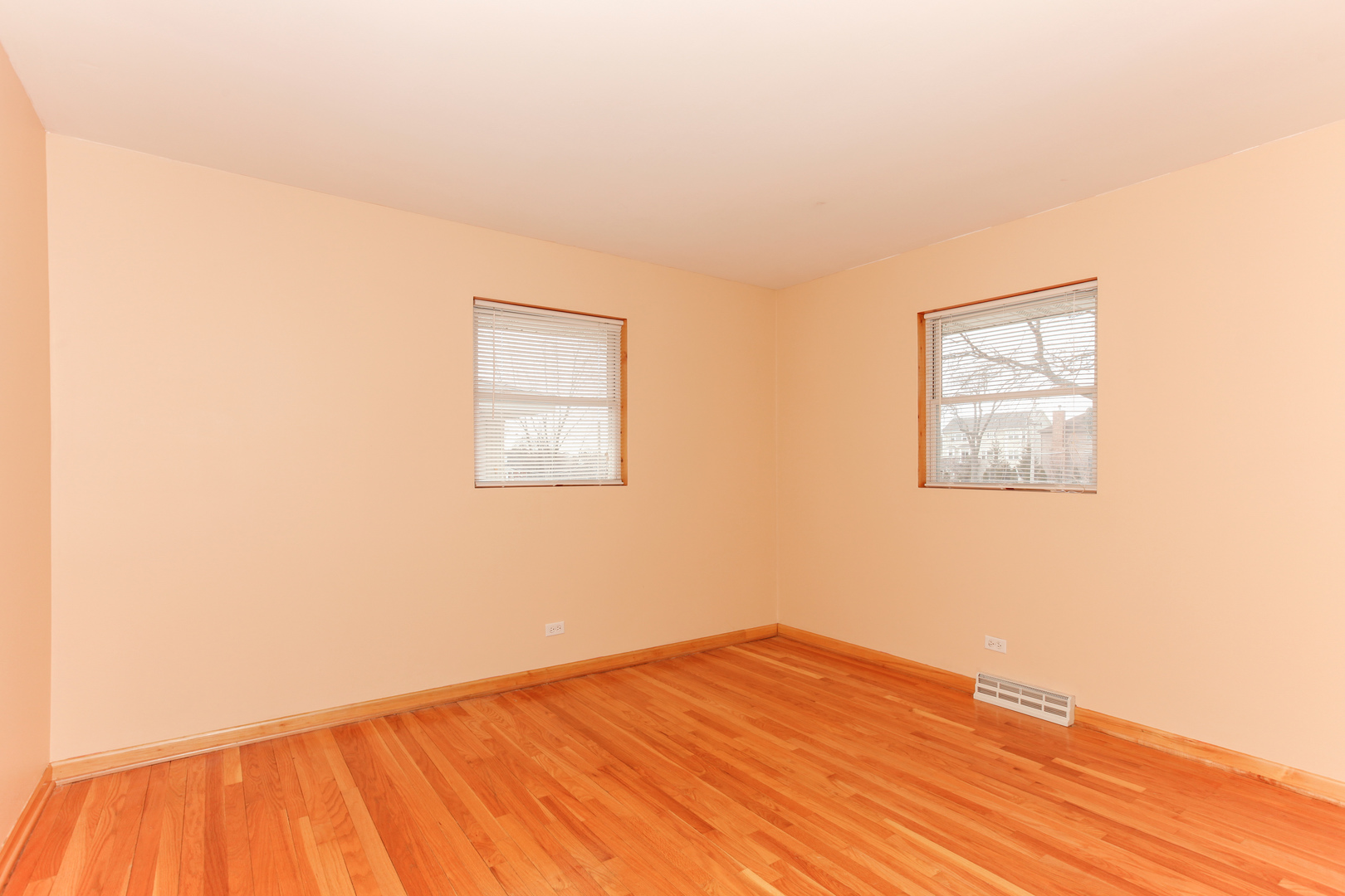 N760 Darling Street Wheaton, IL 60187 - Photo 11 of 16