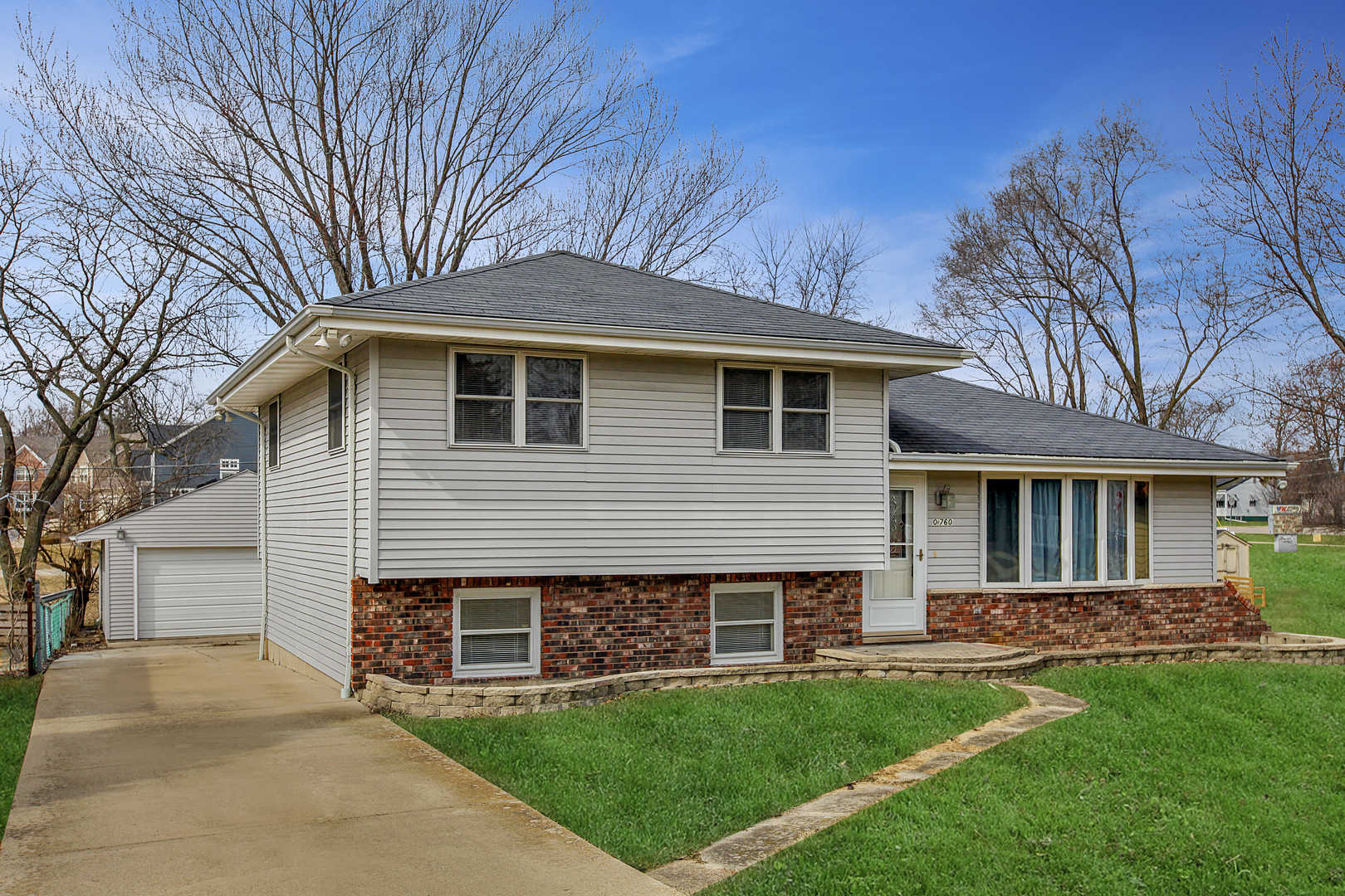 N760 Darling Street Wheaton, IL 60187 - Photo 2 of 16