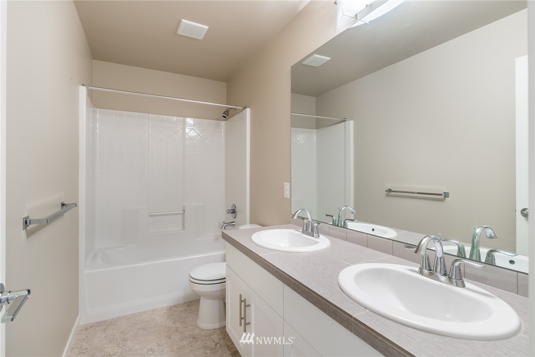 28 174th Place Southwest Bothell, WA 98012 - Photo 13 of 23