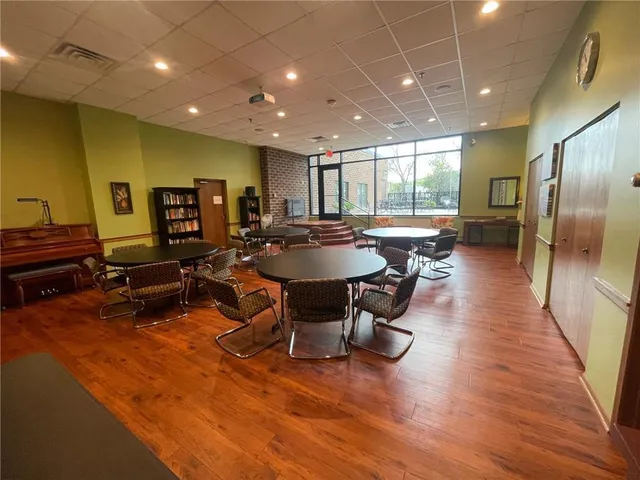 $325,000 | 121 14th Street Northeast, Unit 204, Rochester, MN 55906