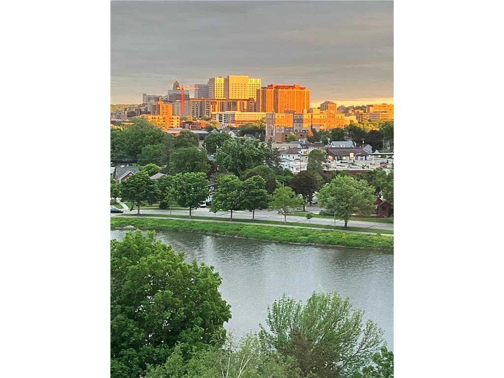 121 14th Street Northeast, Unit 204 Rochester, MN 55906 - Photo 30 of 32