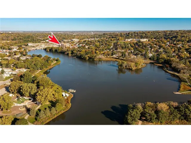 $325,000 | 121 14th Street Northeast, Unit 204, Rochester, MN 55906