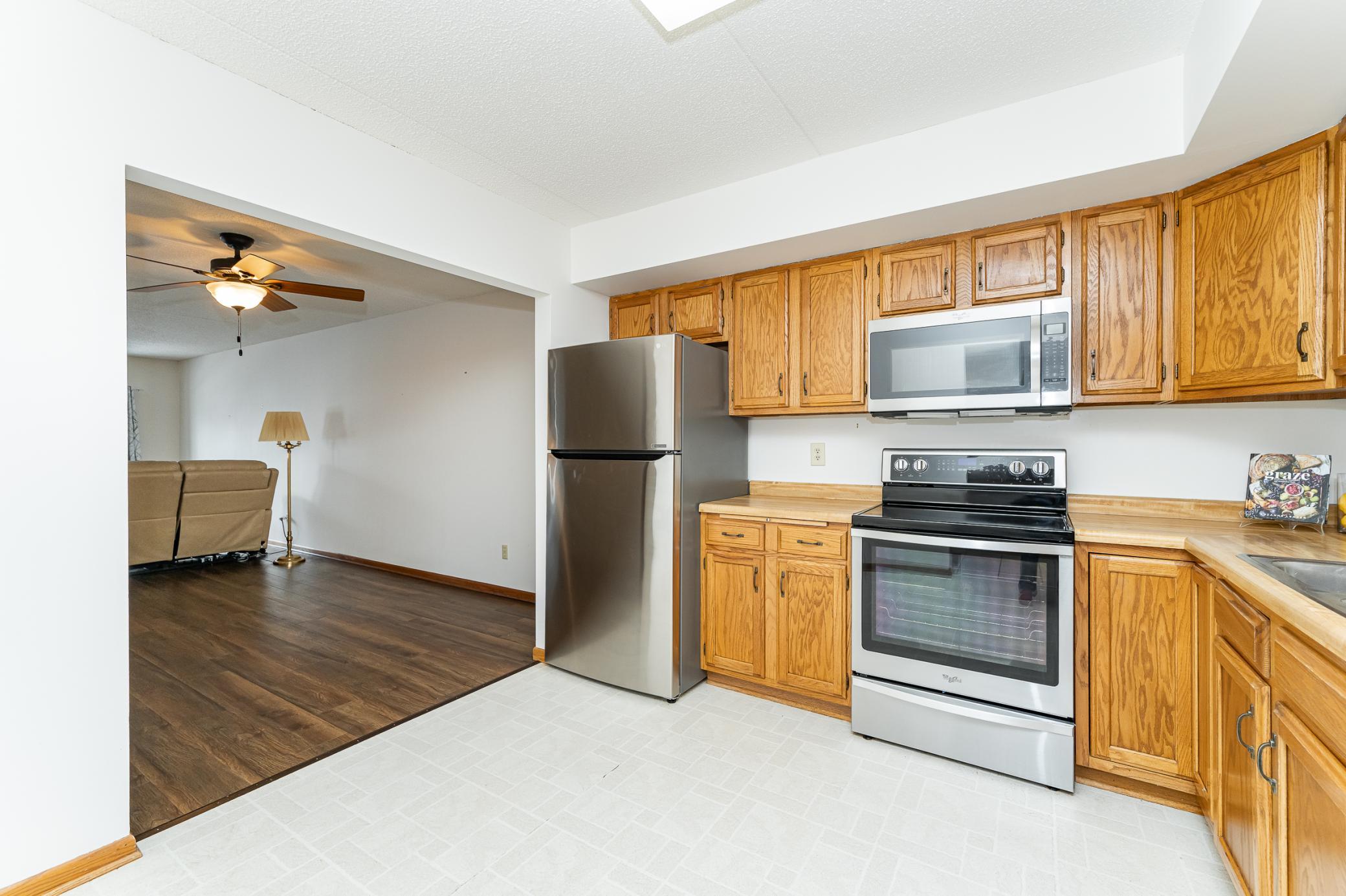 121 14th Street Northeast, Unit 204 Rochester, MN 55906 - Photo 5 of 32