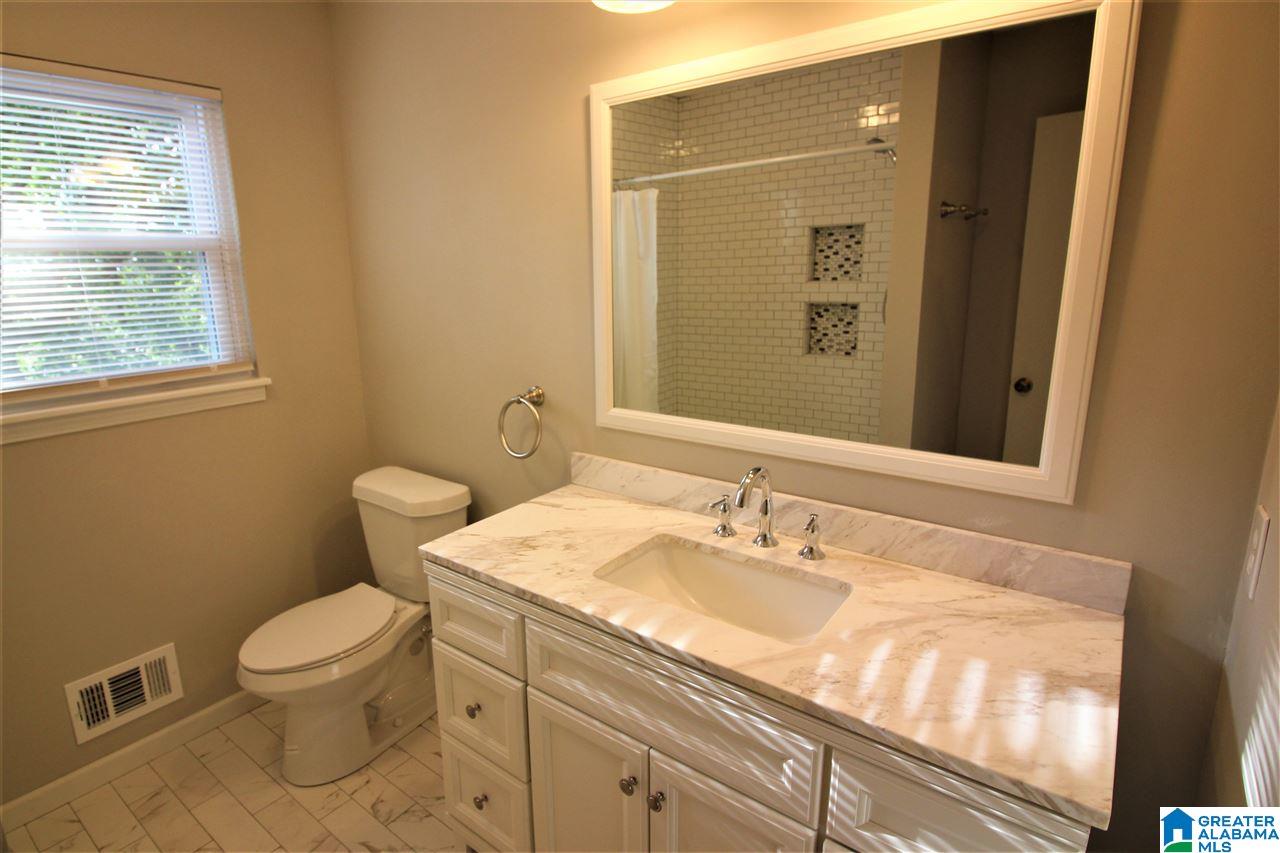 1007 Navajo Trail Alabaster, AL 35007 - Photo 17 of 36