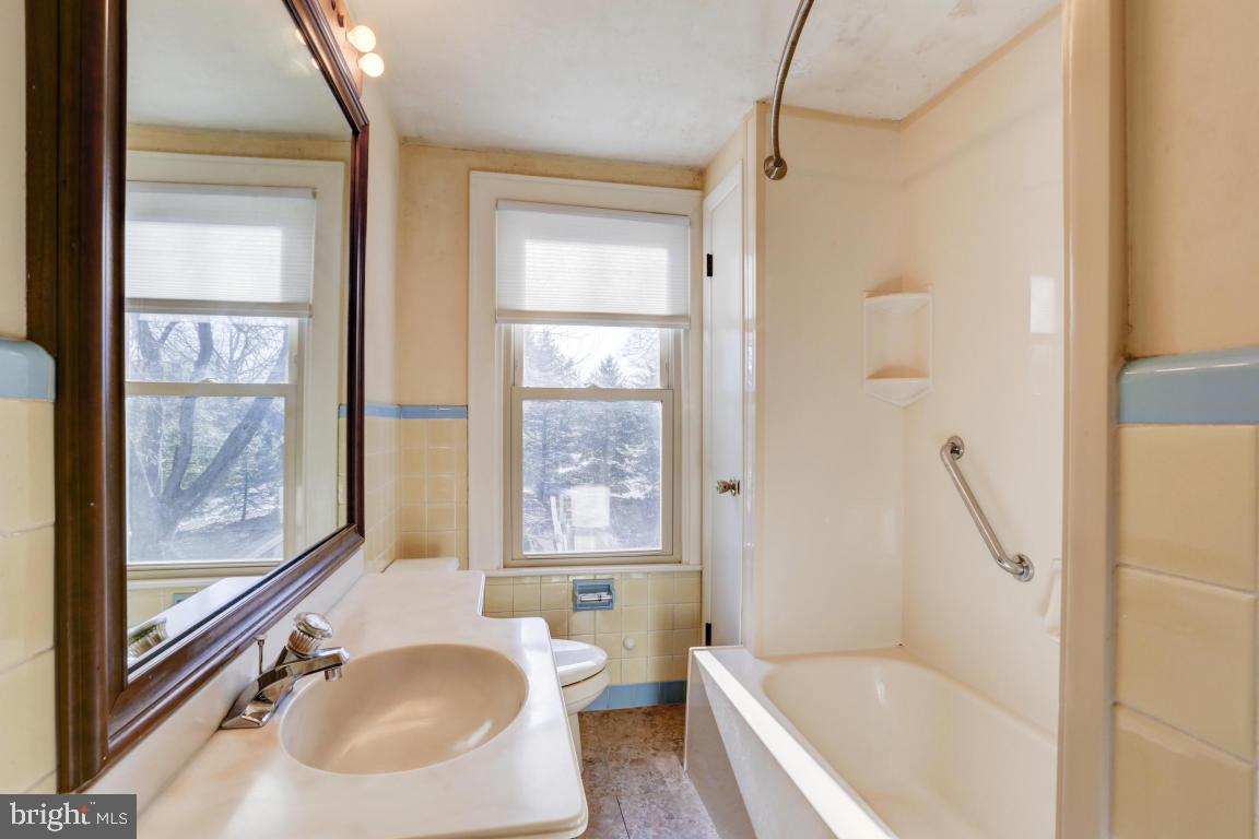 66 Valley Road Lancaster, PA 17601 - Photo 35 of 44 Gallery Image 35