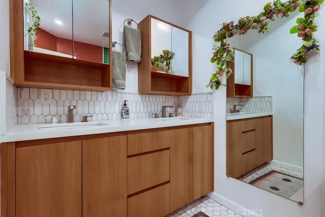 $1,425,000 | 456 Cherry Avenue, Long Beach, CA 90802