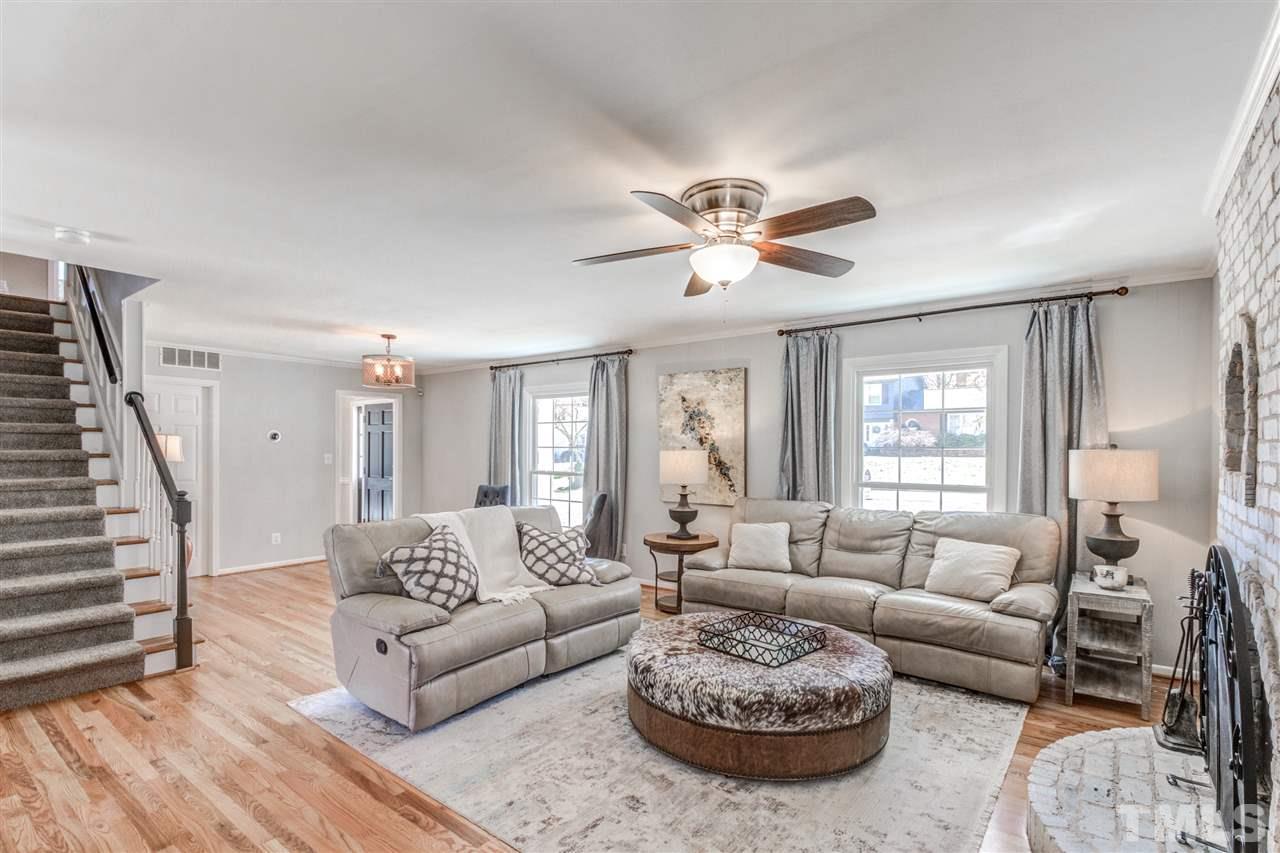 509 Harvard Street Raleigh, NC 27609 - Photo 8 of 30