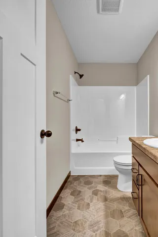 $284,500 | 230 9th Street Southwest, Rice, MN 56367