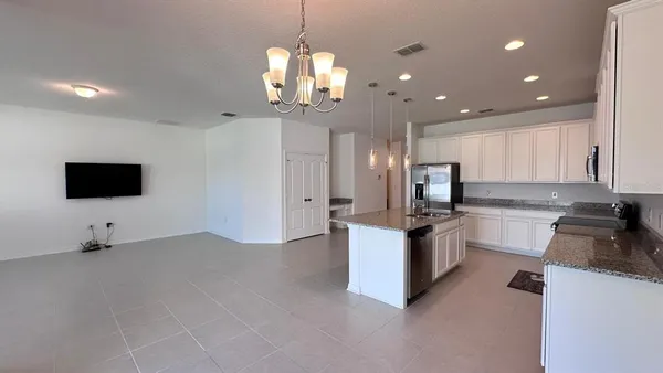 $3,000 | 3331 Forton Drive, Orlando, FL 32824