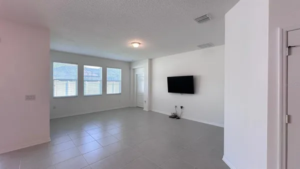 $3,000 | 3331 Forton Drive, Orlando, FL 32824