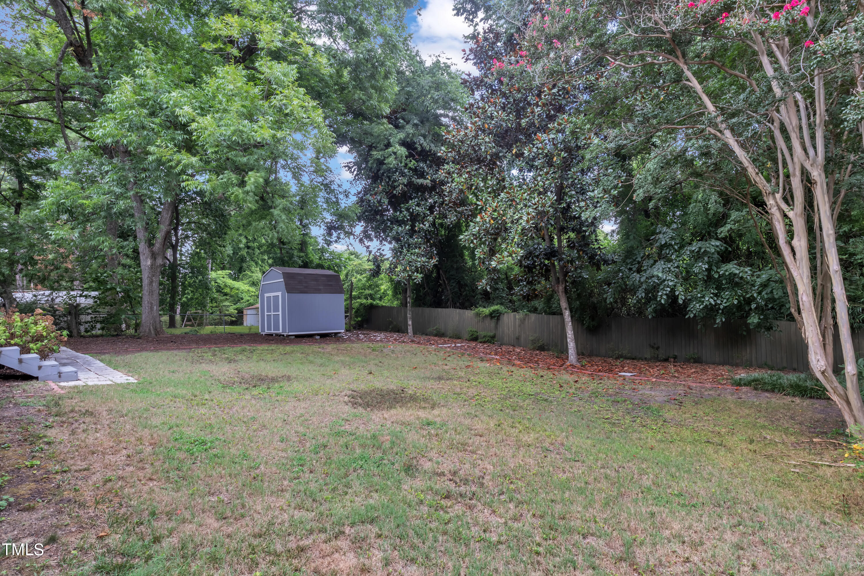 1213 Falls Church Road Raleigh, NC 27609 - Photo 32 of 36 40-1213 Falls Church Rd-34