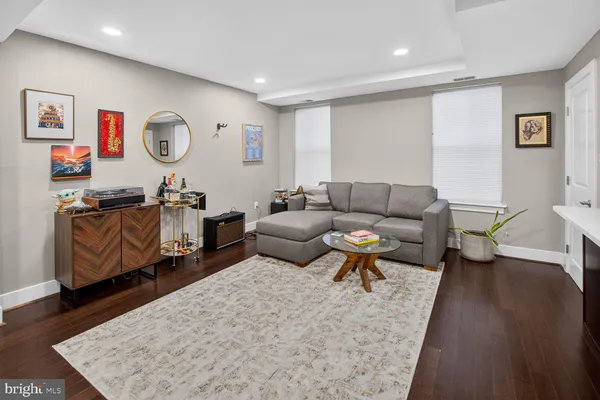 $2,250 | 1461 Girard Street Northwest, Unit 100, Washington, DC 20009
