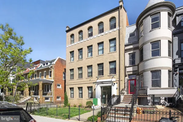 $2,250 | 1461 Girard Street Northwest, Unit 100, Washington, DC 20009