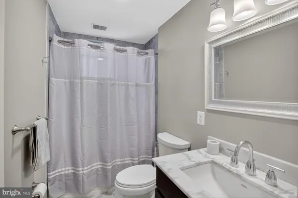 $2,250 | 1461 Girard Street Northwest, Unit 100, Washington, DC 20009