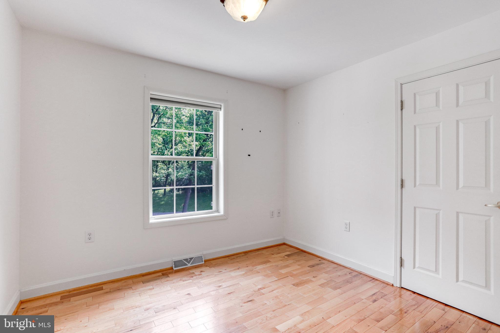 11787 Rowe Road Monrovia, MD 21770 - Photo 22 of 58 Third bedroom.