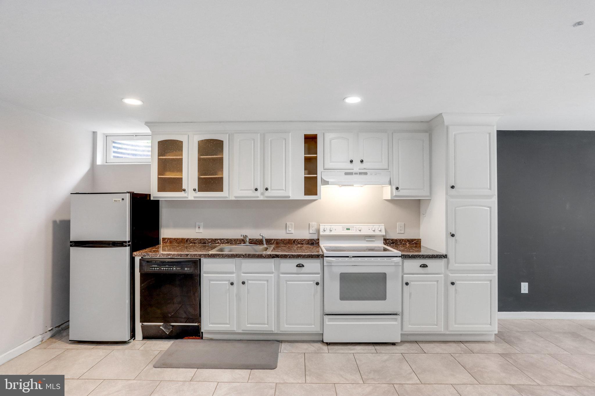 11787 Rowe Road Monrovia, MD 21770 - Photo 37 of 58 Full kitchen lower level.