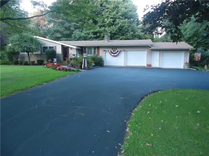 606 Mercer Road Greenville, PA 16125 - Photo 1 of 19 Exterior Front.