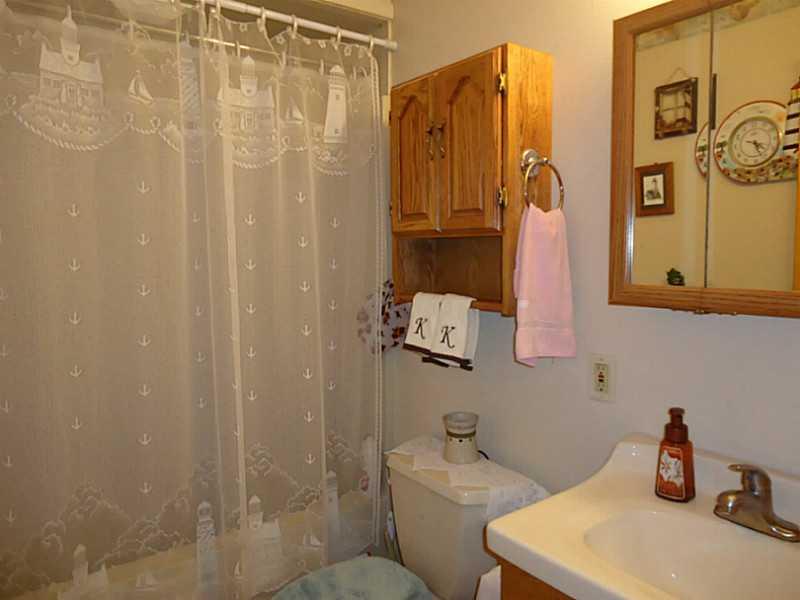 606 Mercer Road Greenville, PA 16125 - Photo 13 of 19 Full Bath.