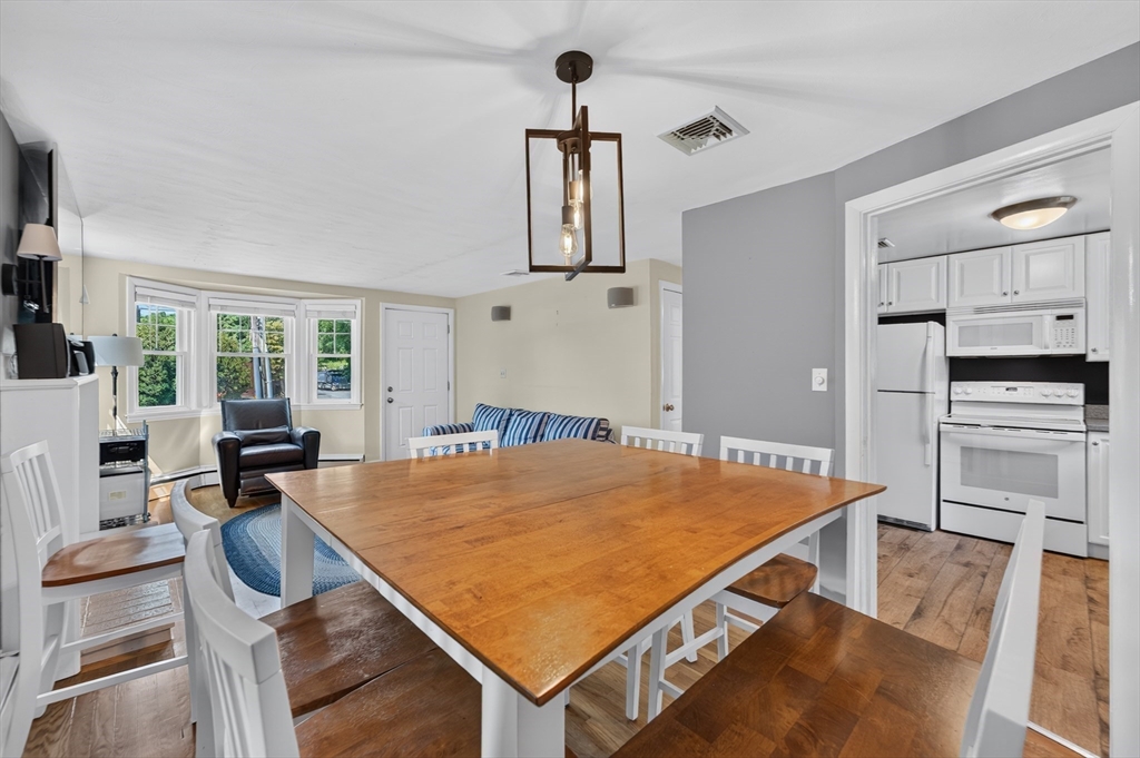 462 Chestnut Street Needham, MA 02492 - Photo 17 of 35 Gallery Image 17