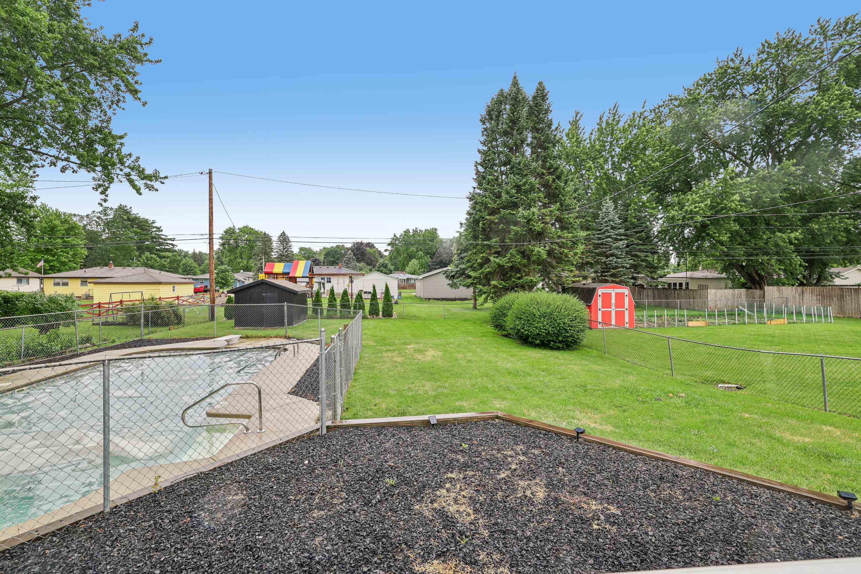 809 West Street Stoughton, WI 53589 - Photo 15 of 48