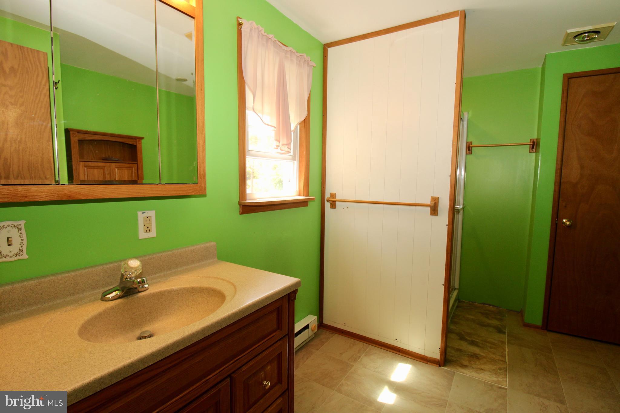 1075 Nemeth Road Coopersburg, PA 18036 - Photo 16 of 25 Gallery Image 16