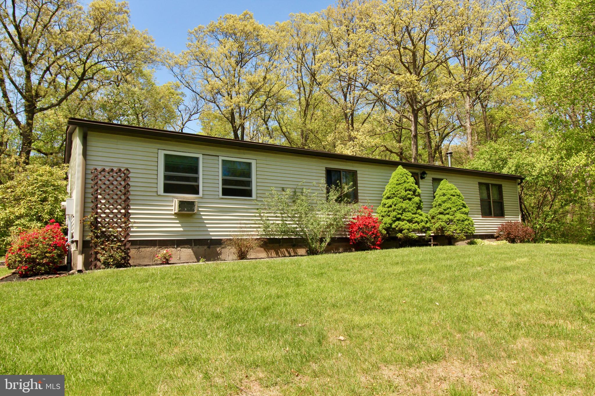 1075 Nemeth Road Coopersburg, PA 18036 - Photo 2 of 25 Gallery Image 2