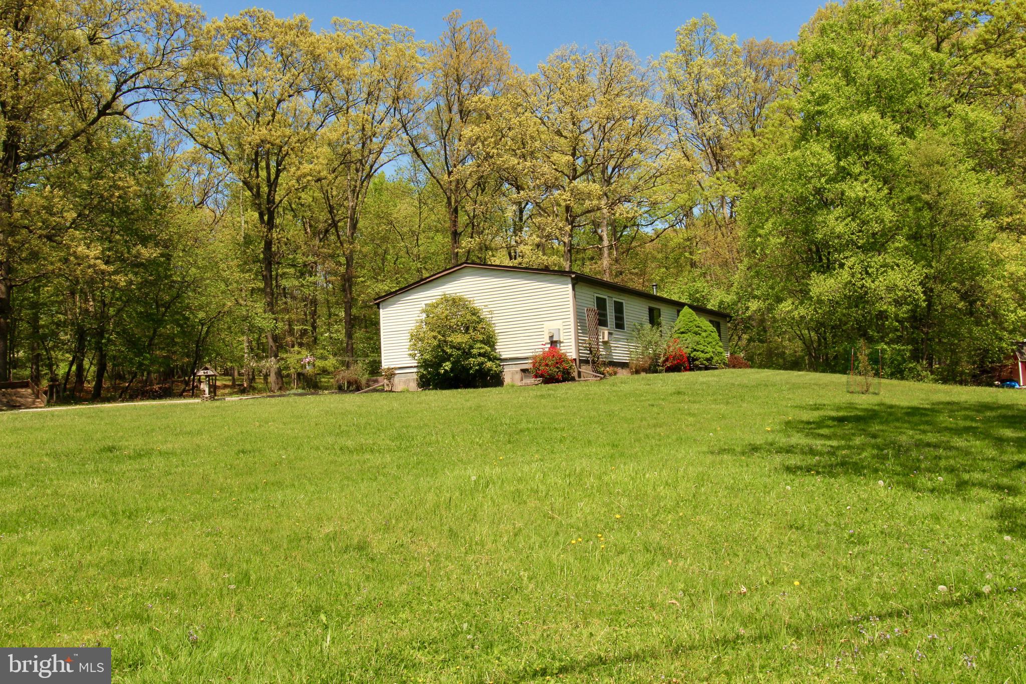 1075 Nemeth Road Coopersburg, PA 18036 - Photo 3 of 25 Gallery Image 3