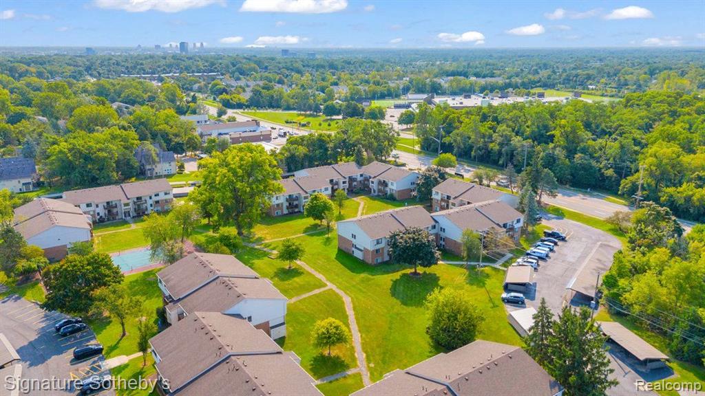 30024 West 12 Mile Road, Unit 23 Farmington Hills, MI 48334 - Photo 15 of 17