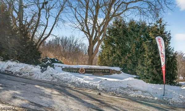 $2,600 | 7 Arapahoe Drive, Unit 8, Vernon, NJ 07462