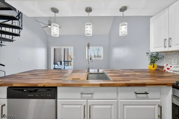 $2,600 | 7 Arapahoe Drive, Unit 8, Vernon, NJ 07462