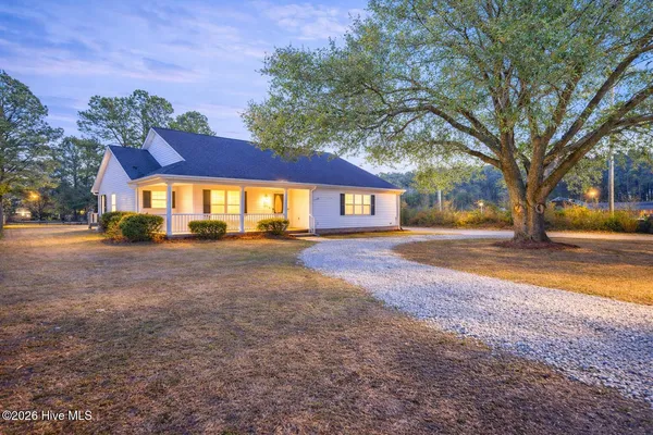 $335,000 | 321 Barbara Drive, New Bern, NC 28562