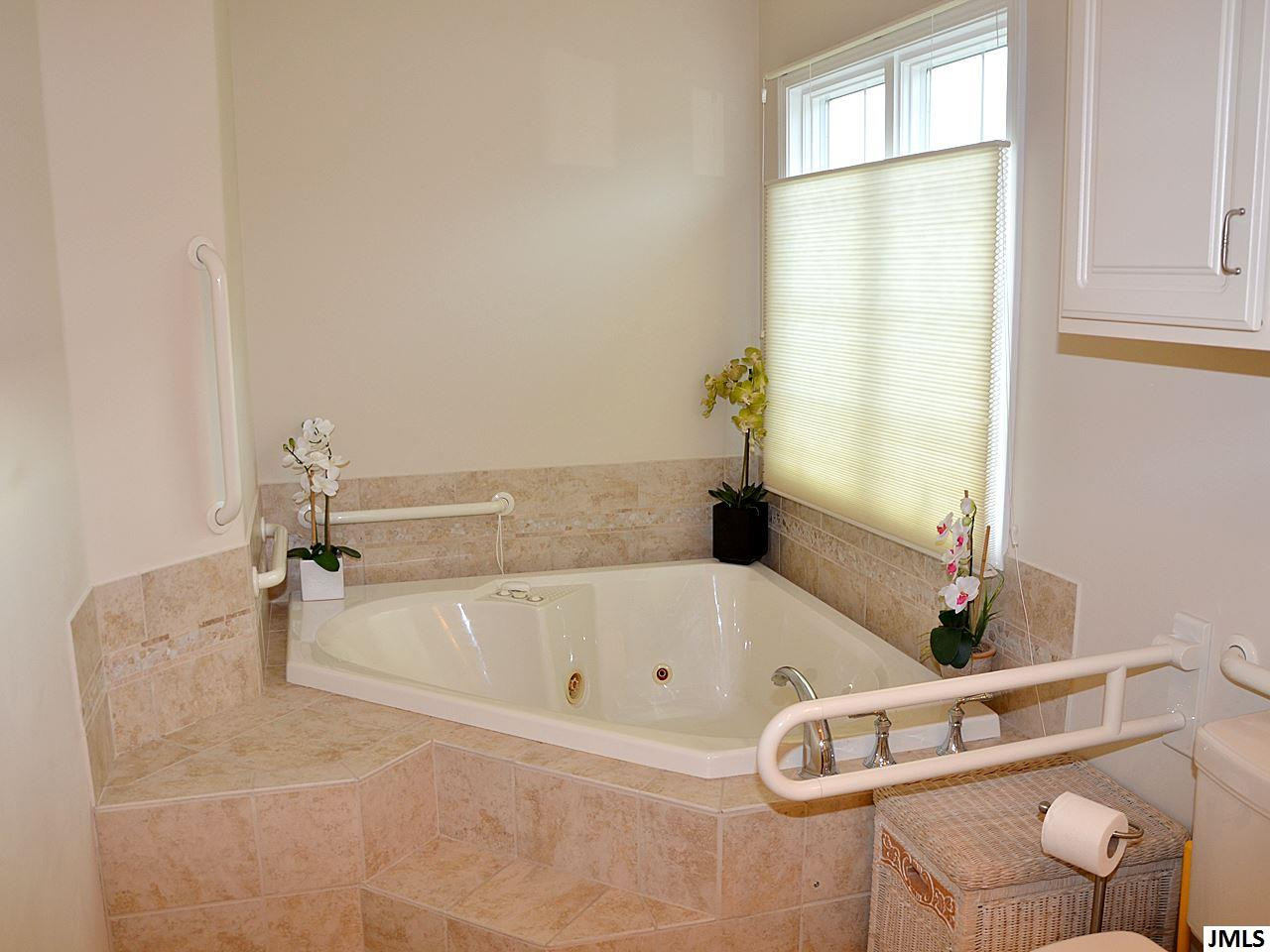 26 Dickens Street, Unit 9 Spring Arbor, MI 49283 - Photo 16 of 24 Photo 16