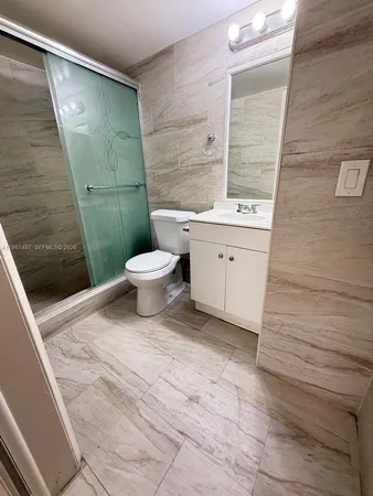 $275,000 | 6045 Northwest 186th Street, Unit 115, Hialeah, FL 33015